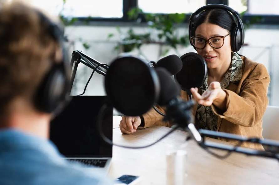 announcer voiceover recording